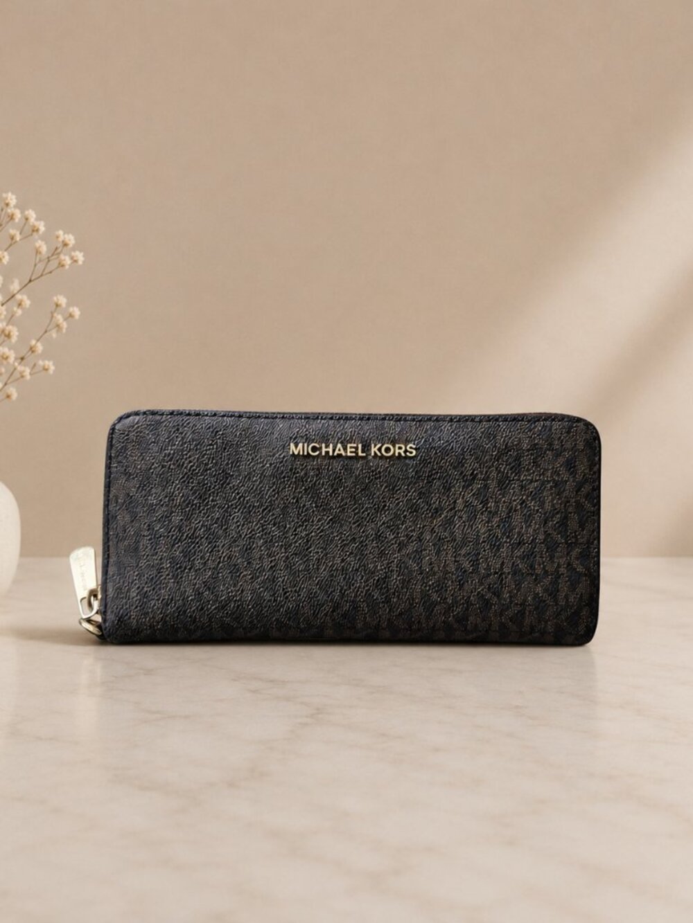 Michael Kors Brown/Acorn Jet Set Large Flat Multi-Function Wallet